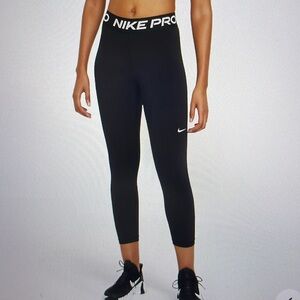 🔥Nike Pro Mid-Rise Cropped Mesh Panel Leggings